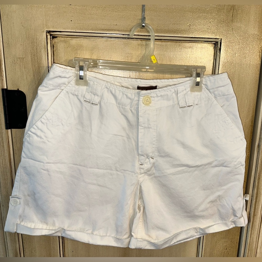Women's Duck Head Large White Casual Shorts